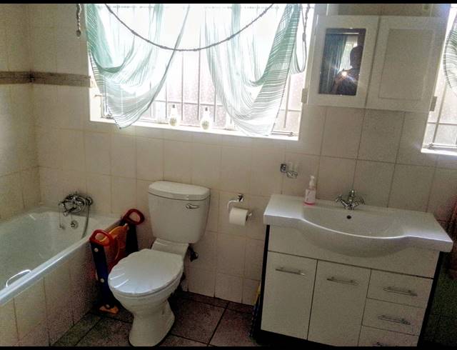 3 BEDROOM FREEHOLD FOR SALE IN MINDALORE